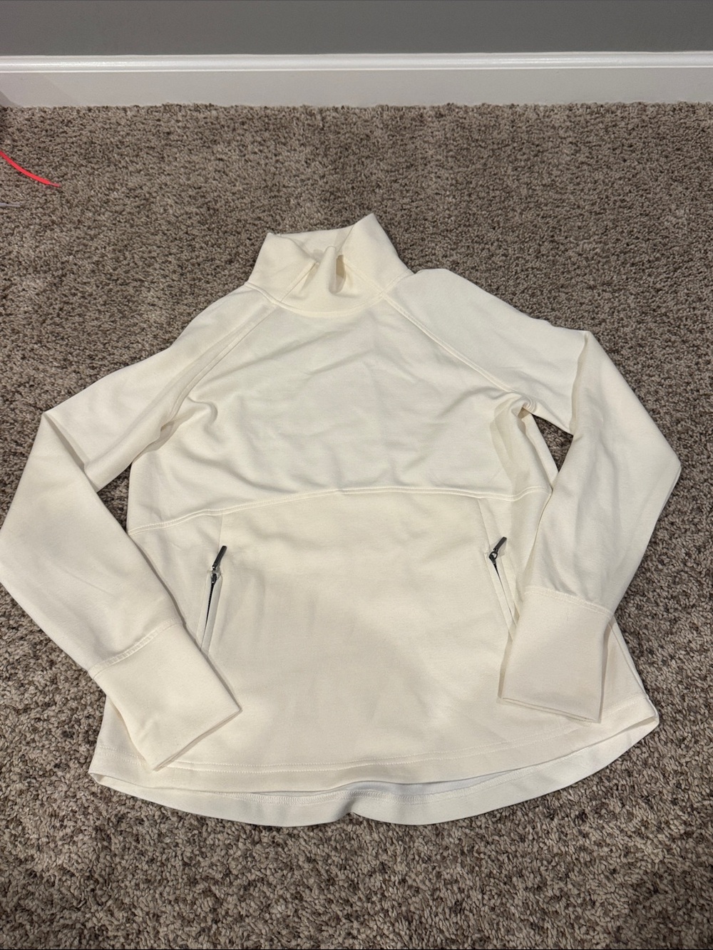 Cable & Gauge Cream Pullover Hoodie with Front Zipper Pockets